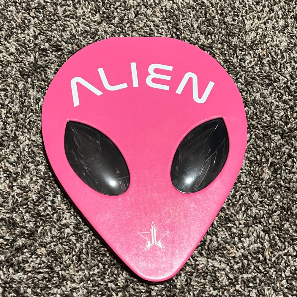 Jeffree Star Alien palette 👽